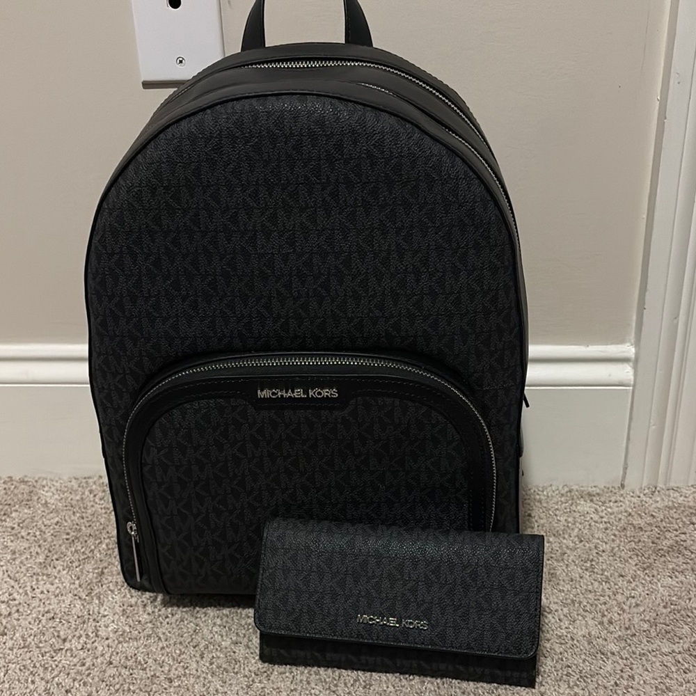 Michael Kors Black Quilted Backpack with matching wallet - Picture 1 of 15